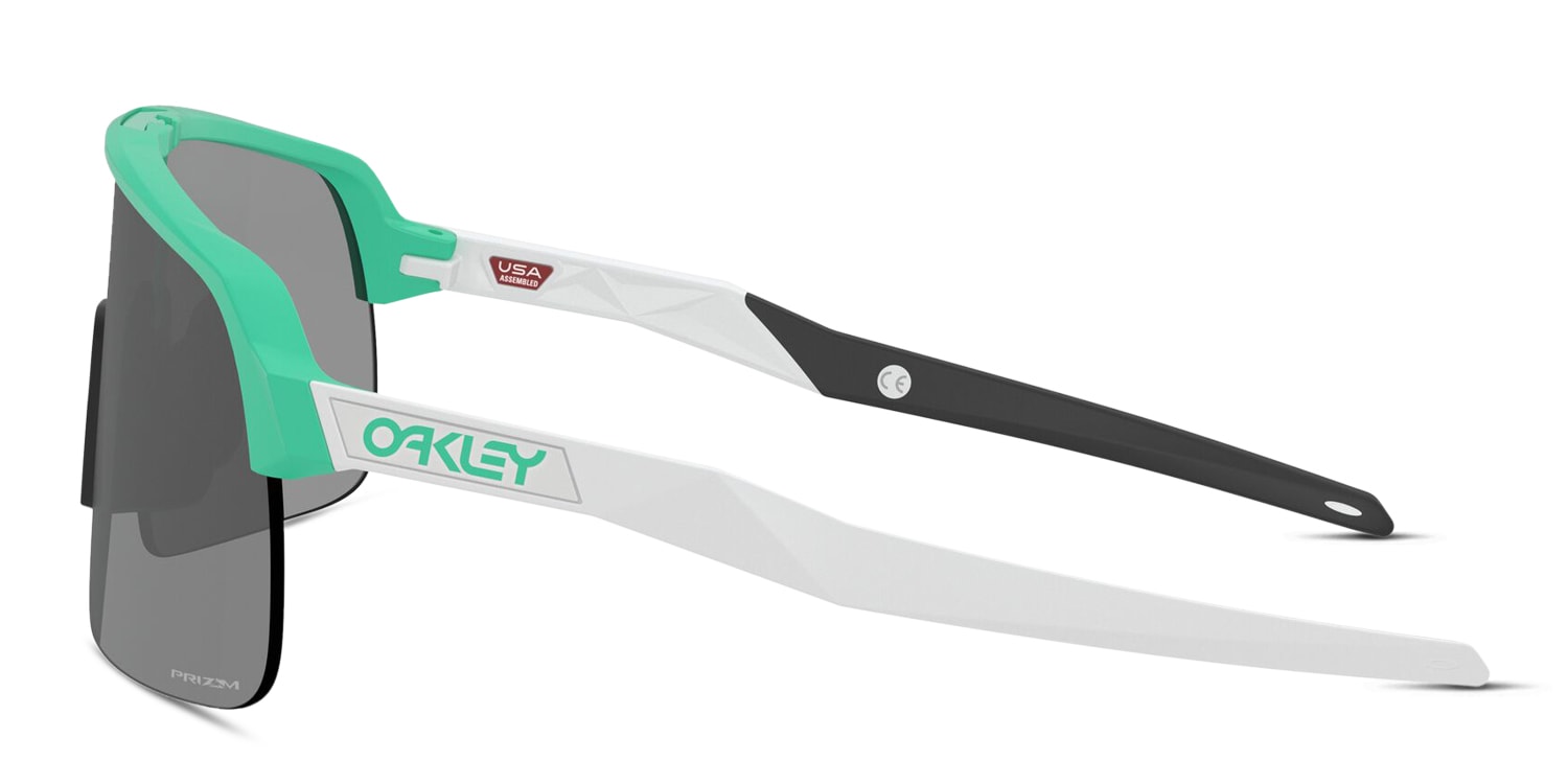 Oakley OO9463 Sutro Lite green frame with PRIZM black lenses. Lenses
