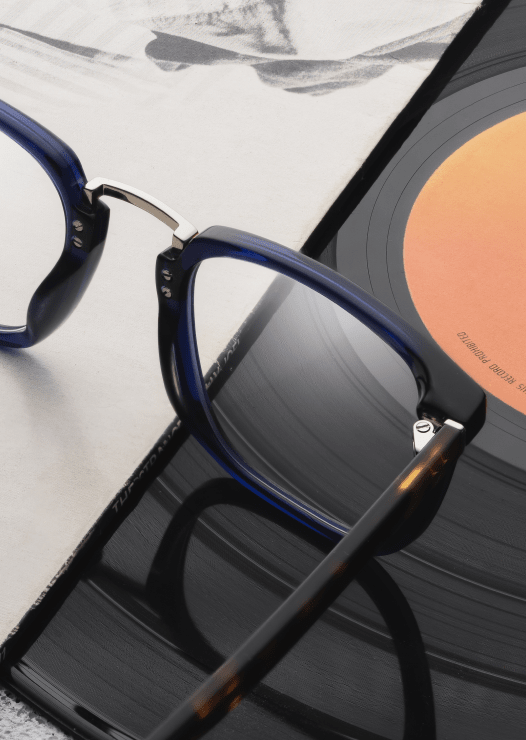 Classic eyeglasses