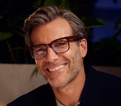 Virtually invisible hearing support