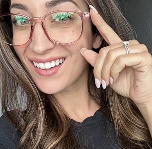 GlassesUSA ambassador revealing new prescription glasses, creators program member