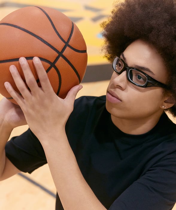 Olivia Miles wearing glassesUSA Progear EG-L1031 glasses