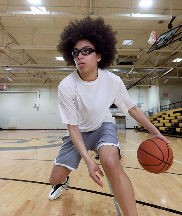 Olivia Miles wearing glassesUSA Progear EG-M1020 glasses