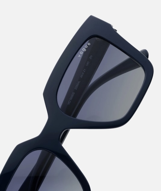 Coach GlassesUSA Frame With Cat eye and butterfly twist