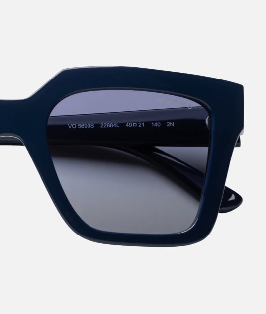 Coach GlassesUSA Frame With Timeless design with a flair