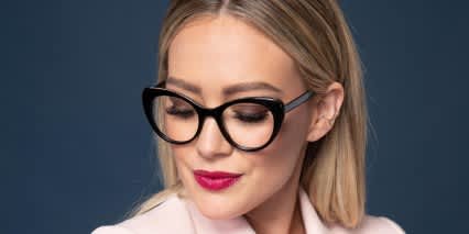 Muse X Hilary Duff Lily Shiny Black, Gold glasses - Shiny Black / Gold - Angle View