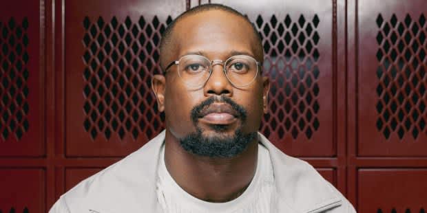 Von Miller x GlassesUSA.com Academia Gunmetal