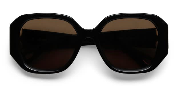 Chloé ラウンドサングラス ブラックレンズ　新品　最終値下げ早い者勝ち The Chloé CH0236S is a stylishly oversized sunglasses frame