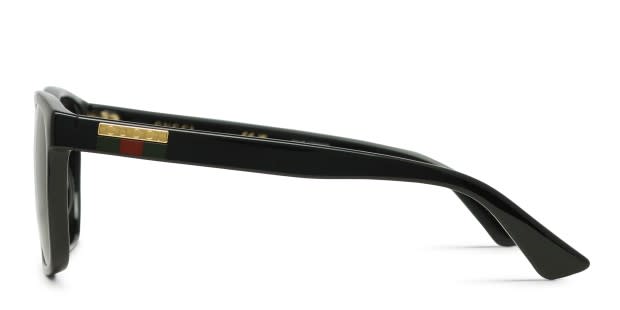 The Gucci GG0746S is a stylish full-rim frame with a subtle The Gucci GG0746S is a stylish full-rim frame with a subtle