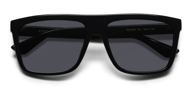 The Gucci GG0748S is a full-rim sunglasses frame with easy wear