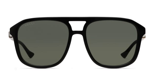 The Gucci GG1494S is a brand new take on a Gucci classic. Crafted
