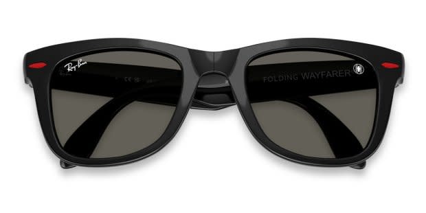 【美品】Ray-Ban FOLDING WAYFARER RB4105 ケース付 Ray-Ban RB4105 Folding Wayfarer Marvel Collection Black, Gray
