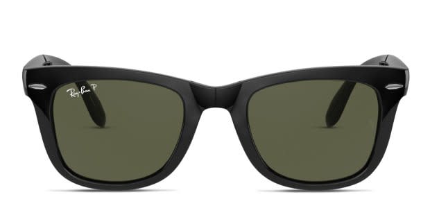 They Ray-Ban 4105 is a modern take on the classic Wayfarer with