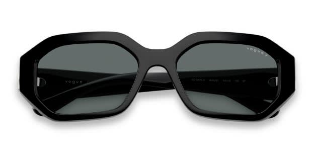 Vogue VO5675S black frame with dark grey polarized lenses. Lenses