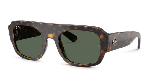 Ray-Ban RB2218 tortoise frame with green lenses. Lenses provide