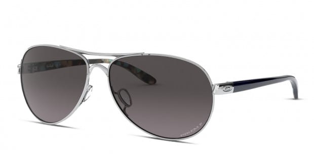 さおり Oakley OO4079 Feedback silver frame with PRIZM grey gradient