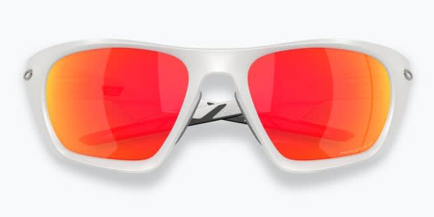 Oakley OO9431 Lateralis white frame with PRIZM ruby polarizedized