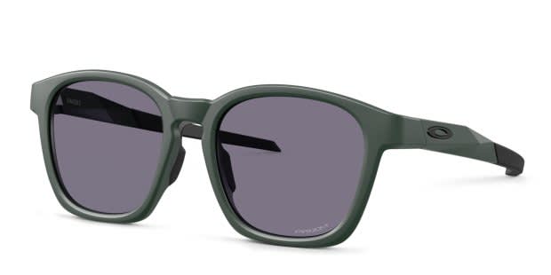 Oakley OO9507D Shackle green frame with PRIZM grey lenses. Lenses