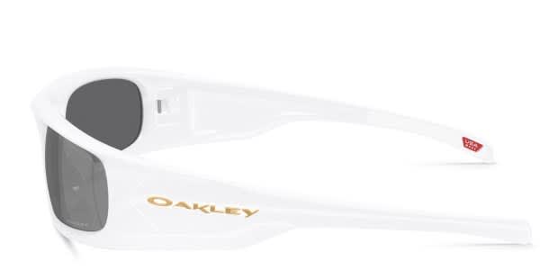 Oakley OO9522 Highland white frame with PRIZM black lenses. Lenses