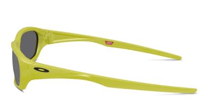 Oakley OO9530 Terraforma Yellow, Black glasses - Yellow / Black - Side View