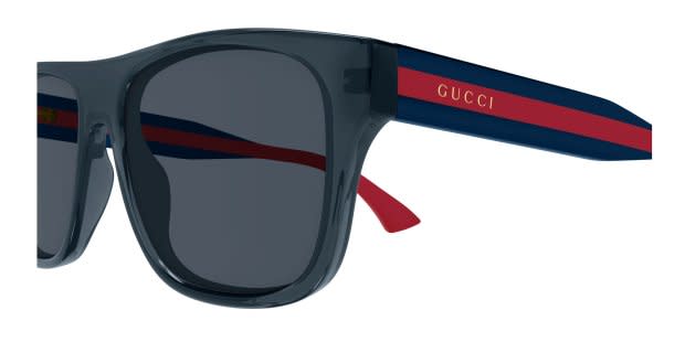 The Gucci GG2119S is an oversized square sunglasses frame designed