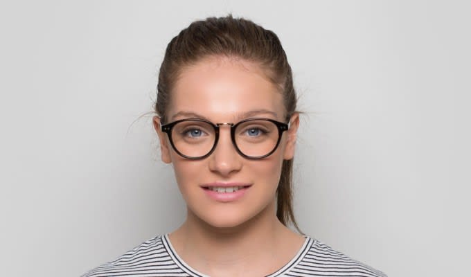 Muse X Hilary Duff Margaret Tortoise w/Black Eyeglasses | Includes